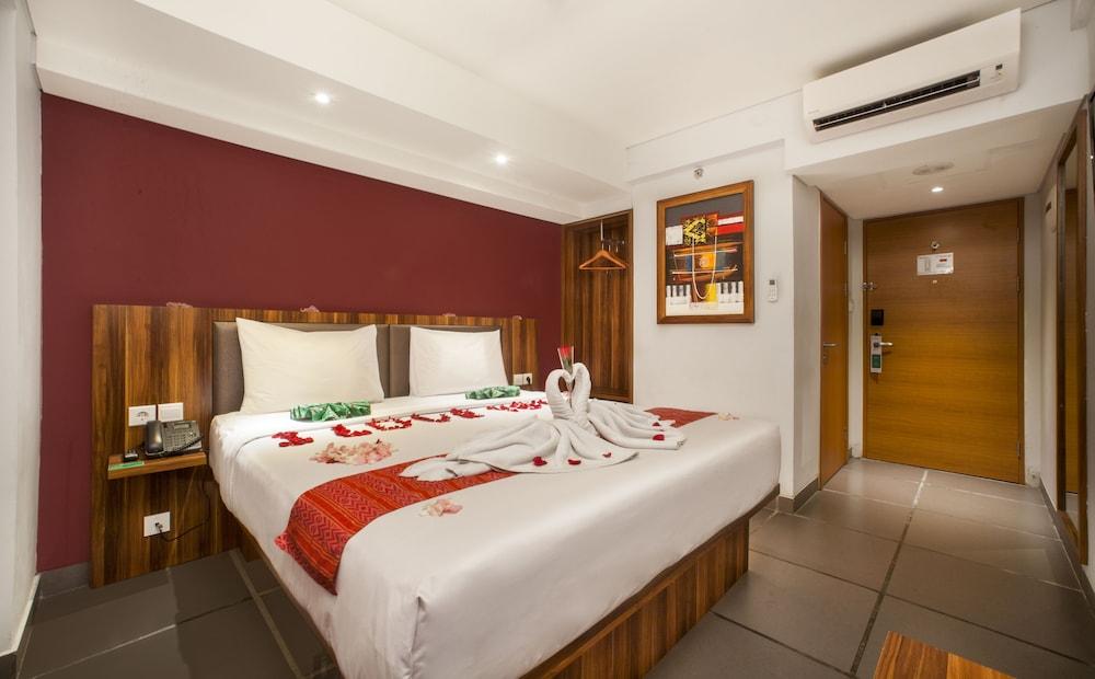 Hotel Swiss-belexpress Kuta Legian 3*