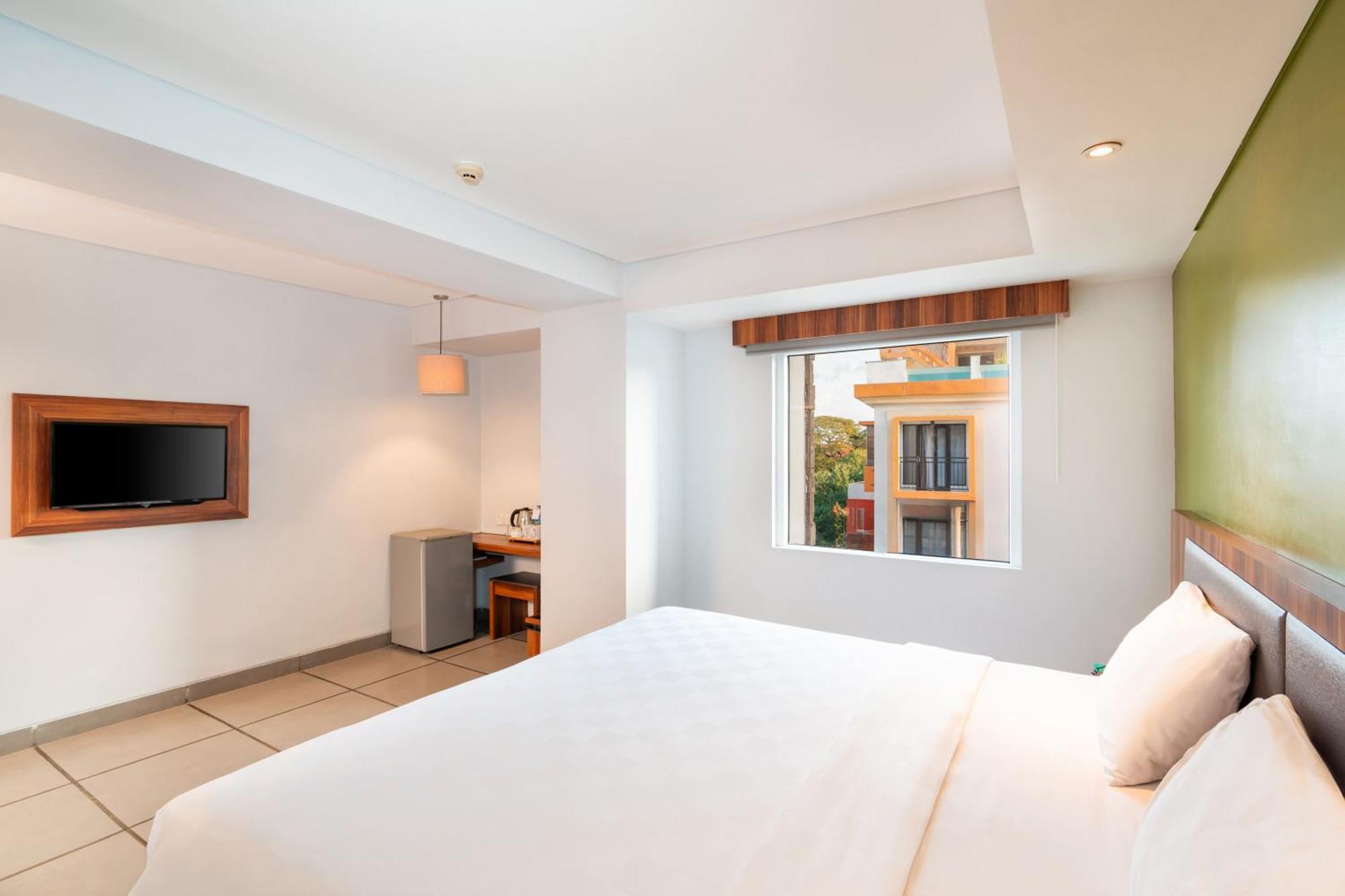 Hotel Swiss-belexpress Kuta Legian 3*